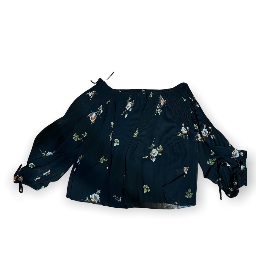 Aritzia Wilfred blouse size XS floral